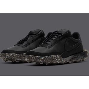 Nike Waffle Racer
Crater Triple Black Womens
Sneakers DD2866-001 Size 7